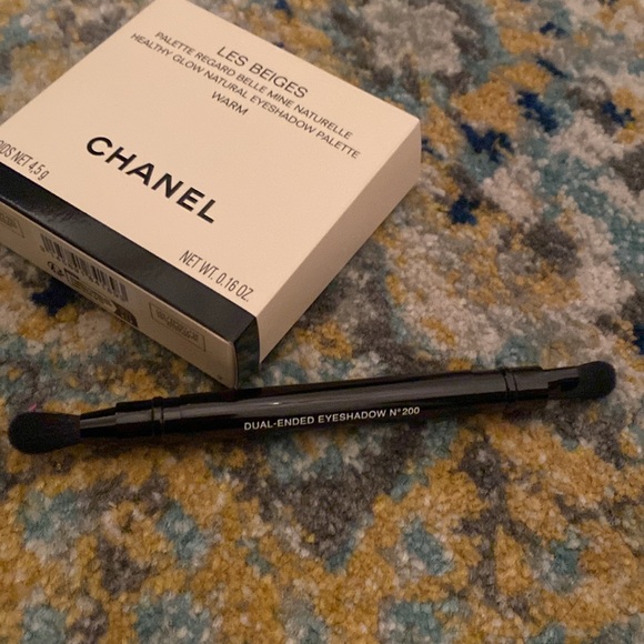 Chanel Makeup Gift Set - Picture 7 of 13